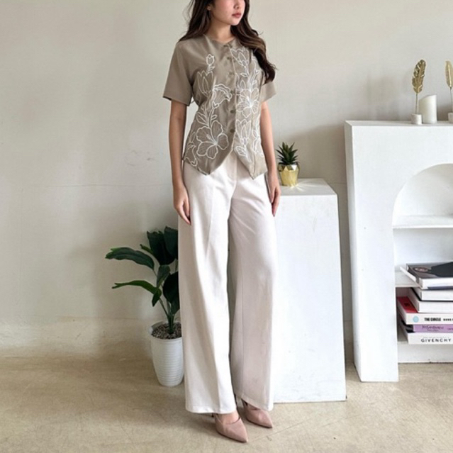 Molly Top***********