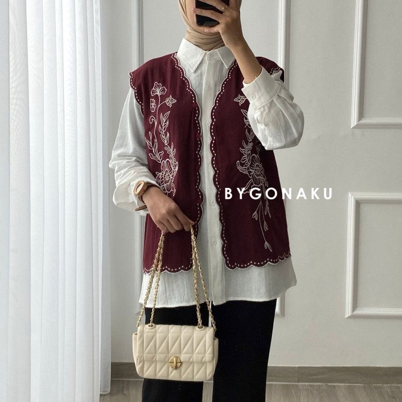 [GONAKU] Camilla Top Vest งานปักผ้าลินิน | เสื้อกล้ามสตรีสไตล์เกาหลี | งานปัก