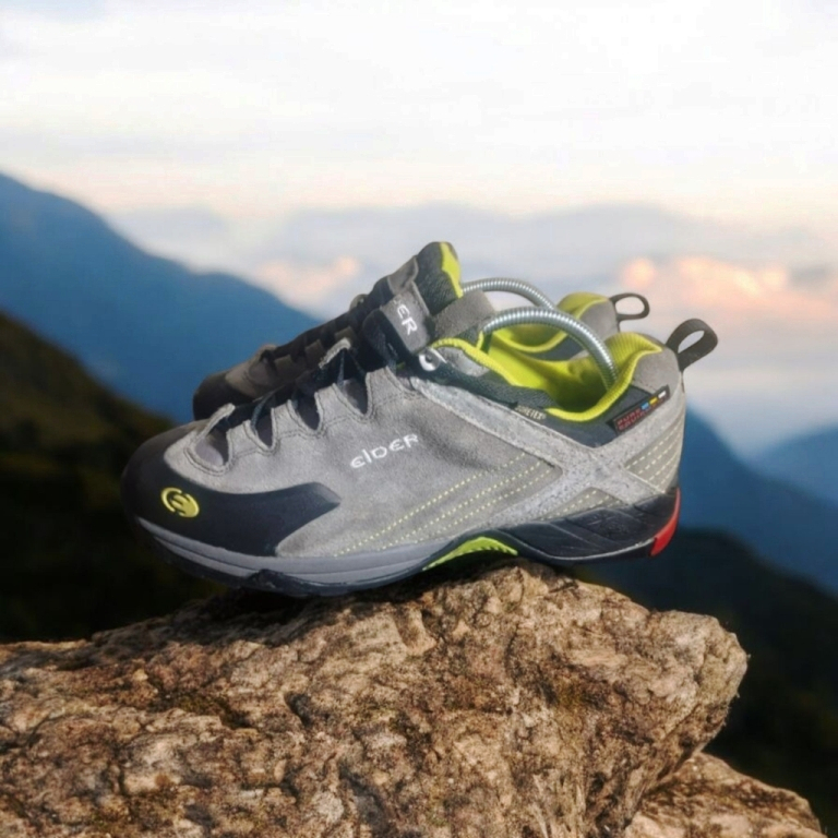 Eider รองเท้าเดินป่ากลางแจ้ง ขนาด 42.5 พื้นรองเท้า 27.5 ซม