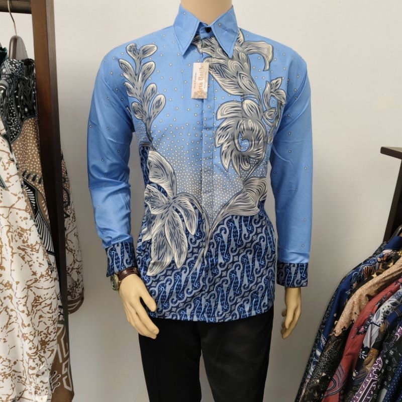 KATUN KEMEJA Parrang เสื้อบาติก tulis ผ้ายีนส์นุ่ม Original arta Batik CODE 008 l ผ้าบาติกเนื้อดี l ผ้าบาติก 72 l ผ้าบาติก variral batik l ชุดผ้าบาติก l ผ้าบาติก ผ้าบาติกแคนติ้ง ผ้าบาติกสีฟ้าอ่อน