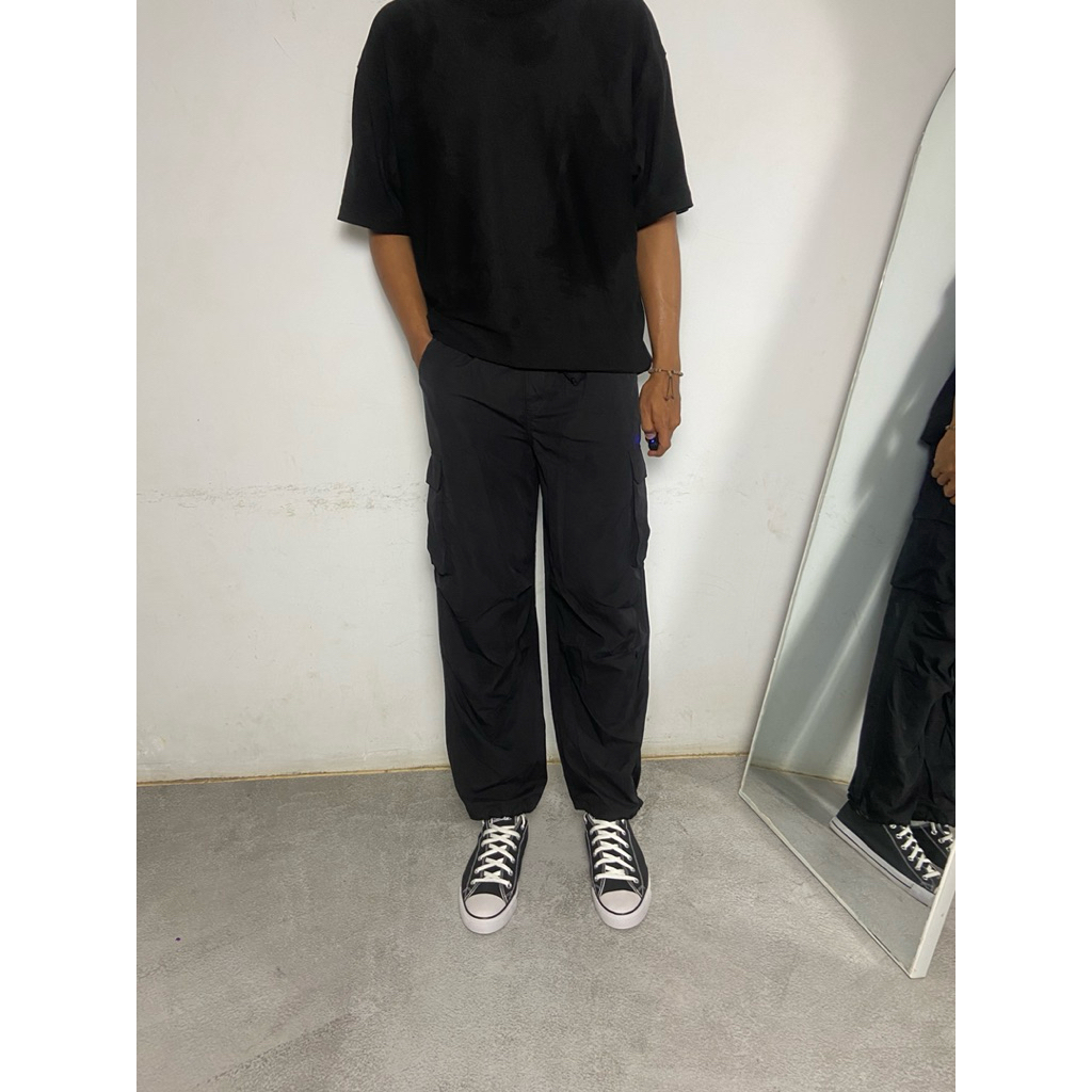 กางเกง GU YUNIKLO CARGO BALLOON