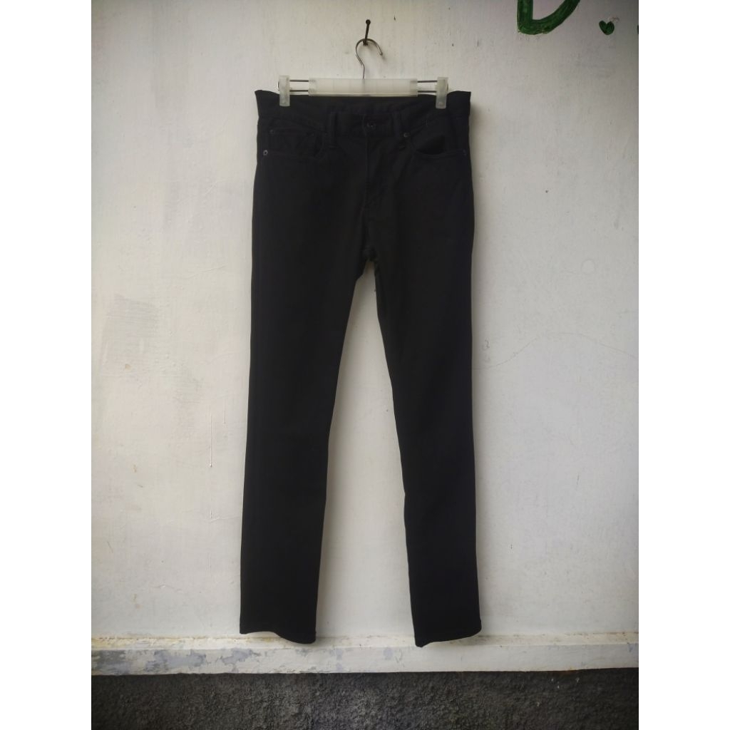 GU Jeans************