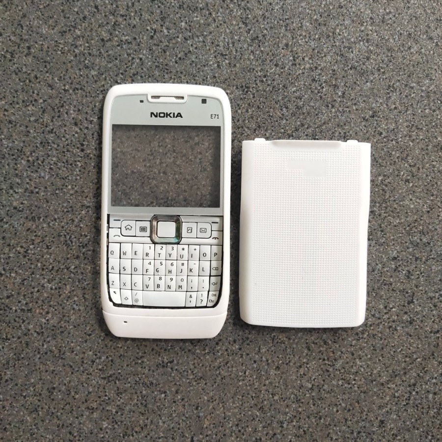ใช้งานได้ NOKIA E71 HOUSING MANTUL DERIAH