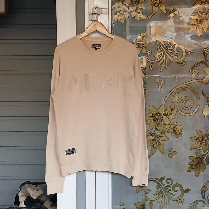 คอกลม Izzue Army****