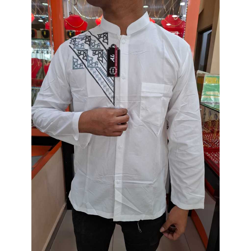 QQ Fashion official Store - เสื้อเชิ้ต Koko สําหรับผู้ชาย - แขนยาวสีขาวปักด้านข้าง ML XL