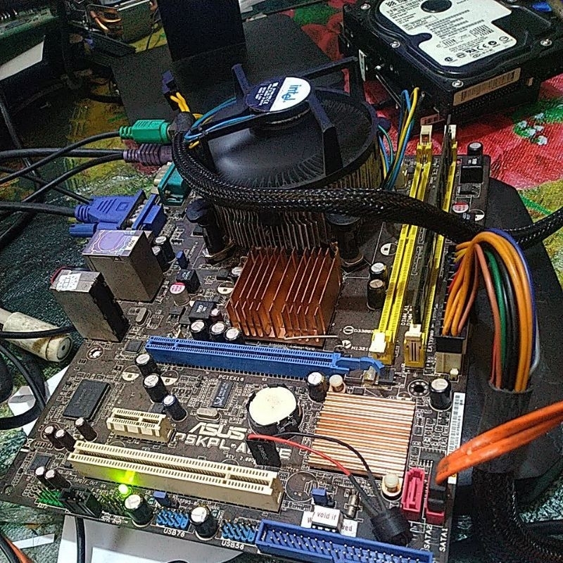 เมนบอร์ด Asus p5kpl พร้อมติดตั้งหน้าต่างแล้ว 10