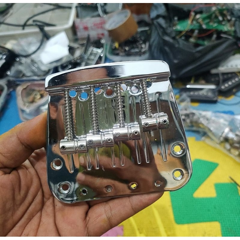 Bridge Bass Mustang 4 สายโครเมียม