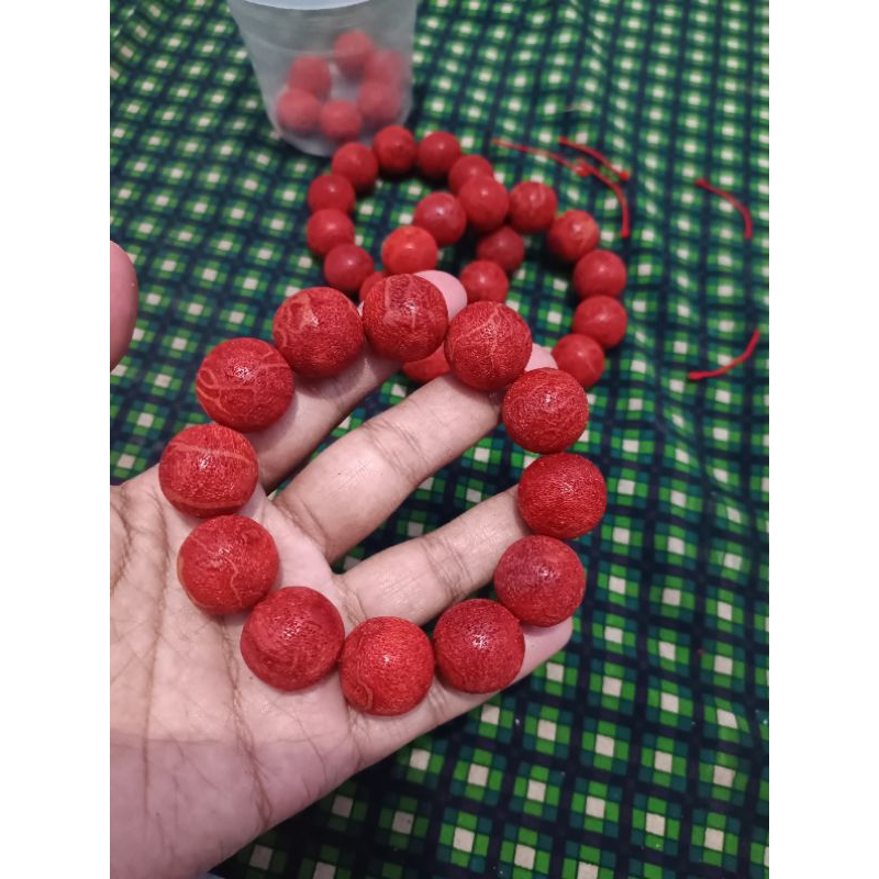 สร้อยข้อมือ Marjan สีแดงธรรมชาติ ติ่มซํา 20 มม. ปะการังแท้ขนาดใหญ่ STONE
