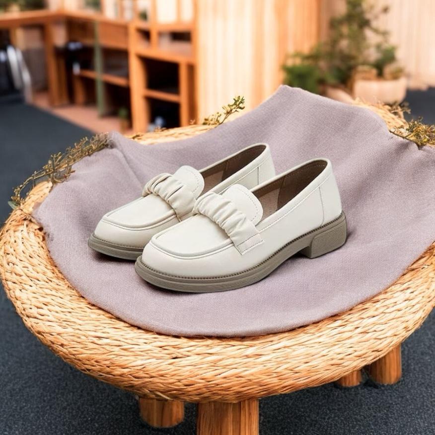 Laofer 2025 รองเท้าผู้หญิง / รองเท้าเกาหลีด้านระดับพรีเมียม