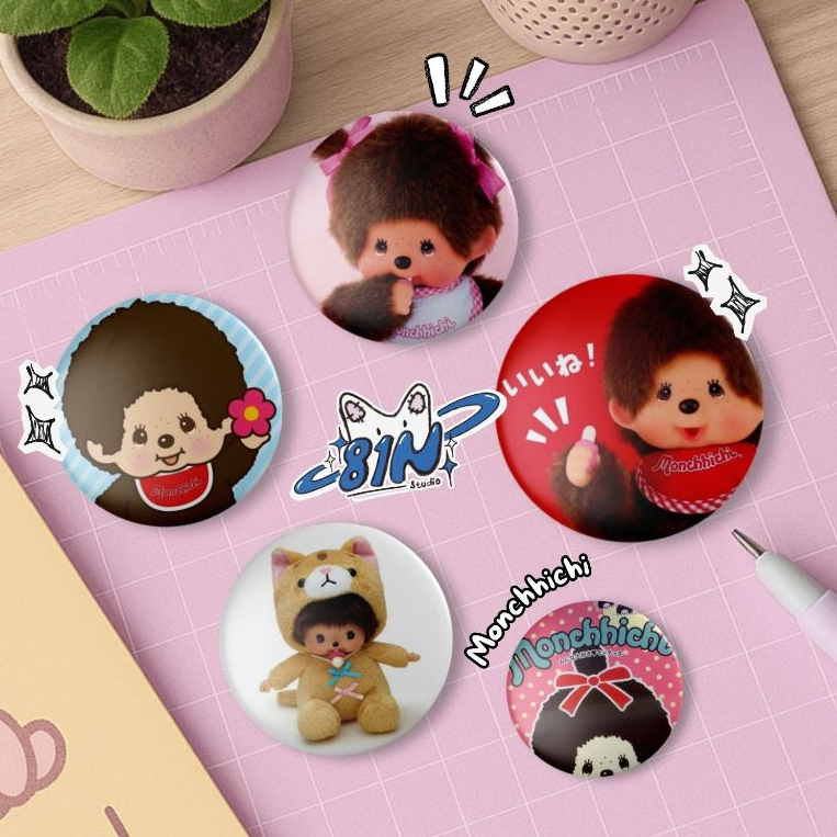 Monchhichi Series Button Pin Y2K กระเป๋าเข็มกลัด Glossy Style BP039