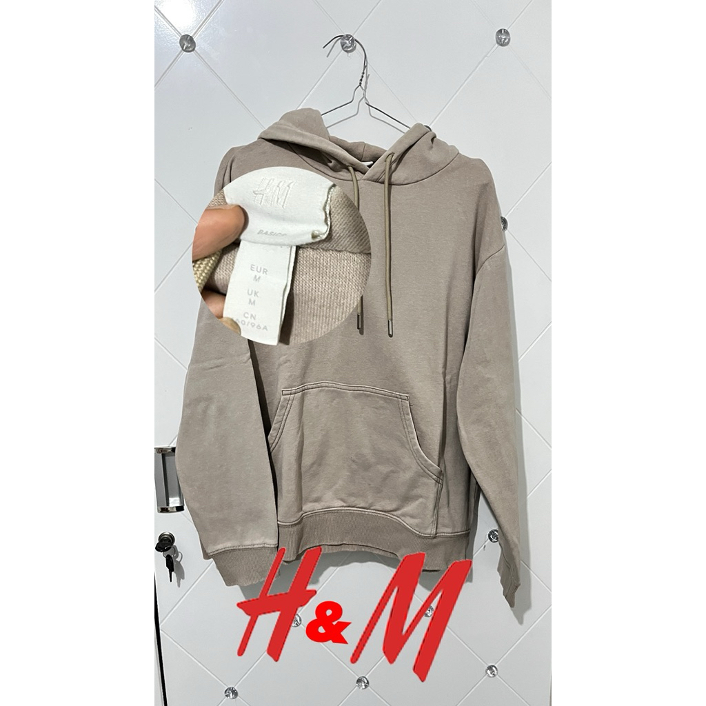 เสื้อสเวตเตอร์ Hnm**