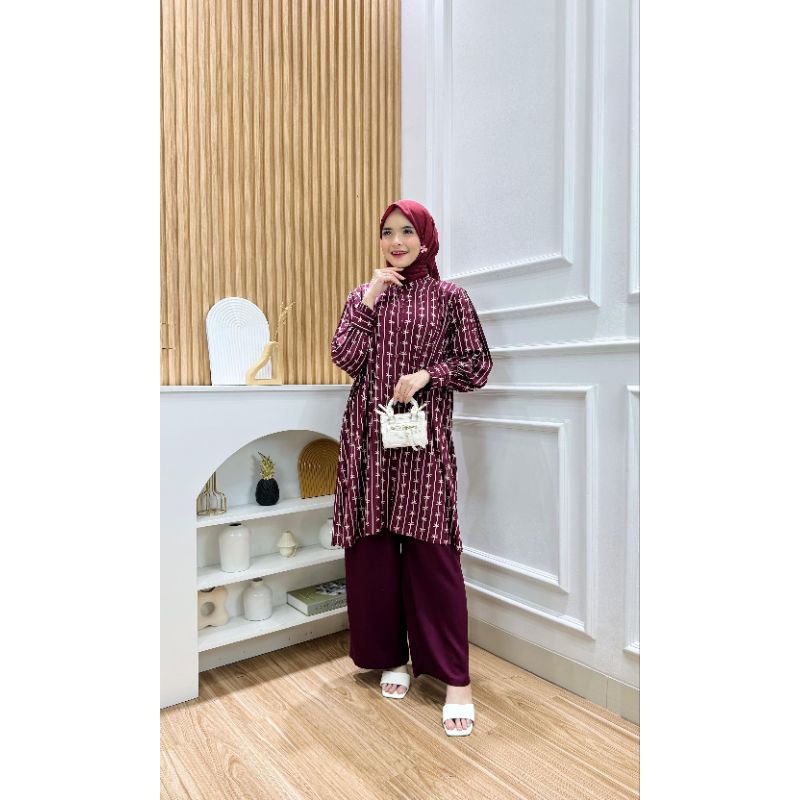 Amira Talita ชุดทูนิคแฟชั่นที่ร่วมสมัยล่าสุดของ Amira Talita สําหรับผู้หญิง โดย kanaya