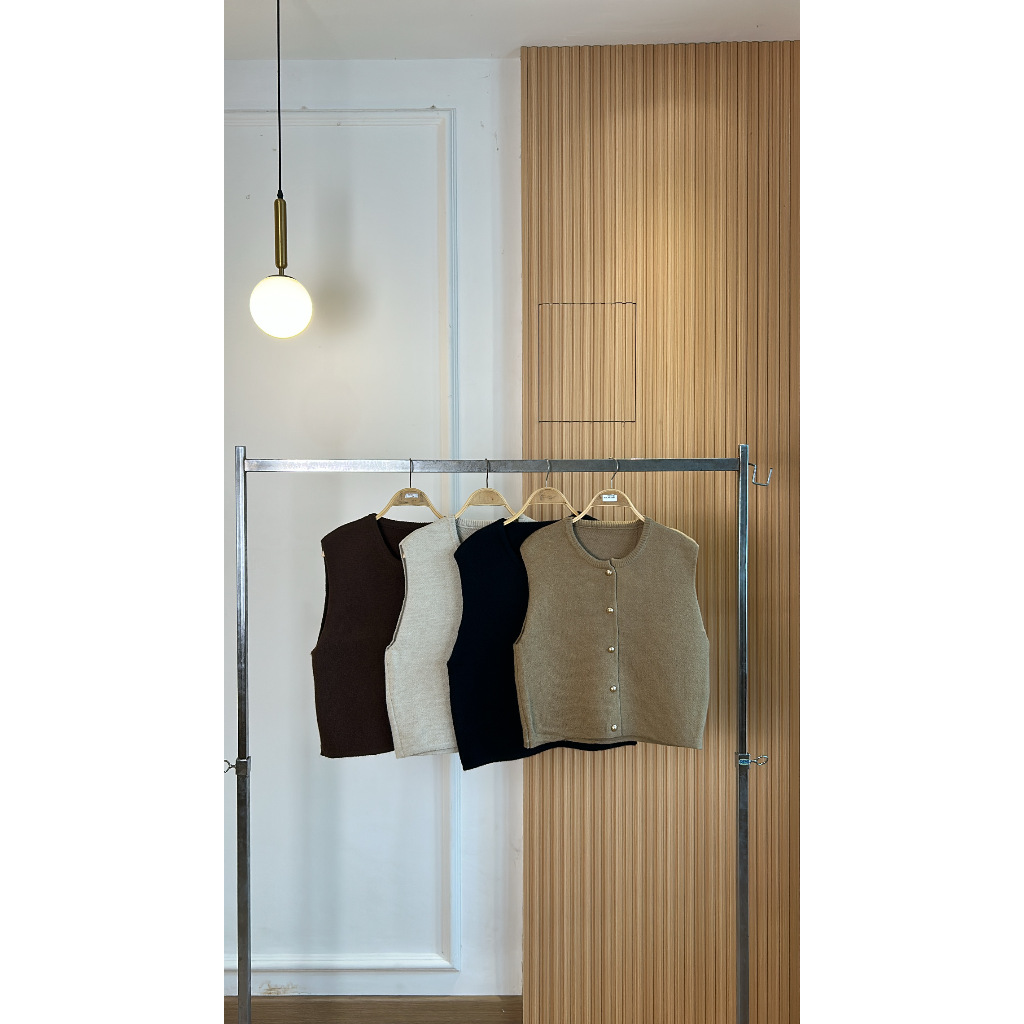 ขายส่ง (98k x 4pcs) - Khloe Vest • ROWYN ✨