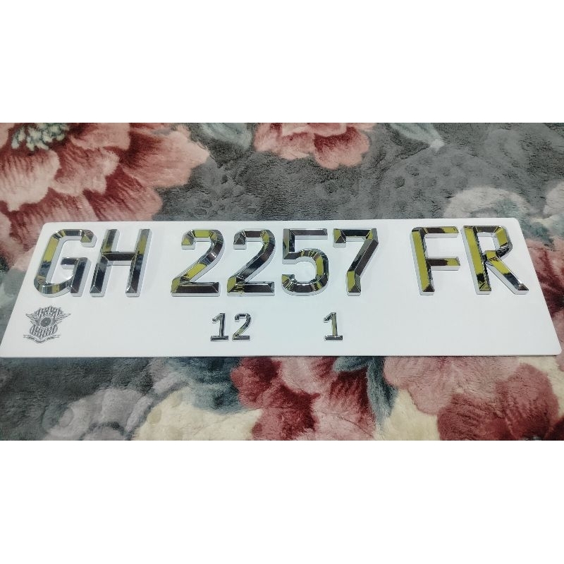 ป้ายทะเบียนรถยนต์ลายนูน NEW FONT FE-FREE COVER