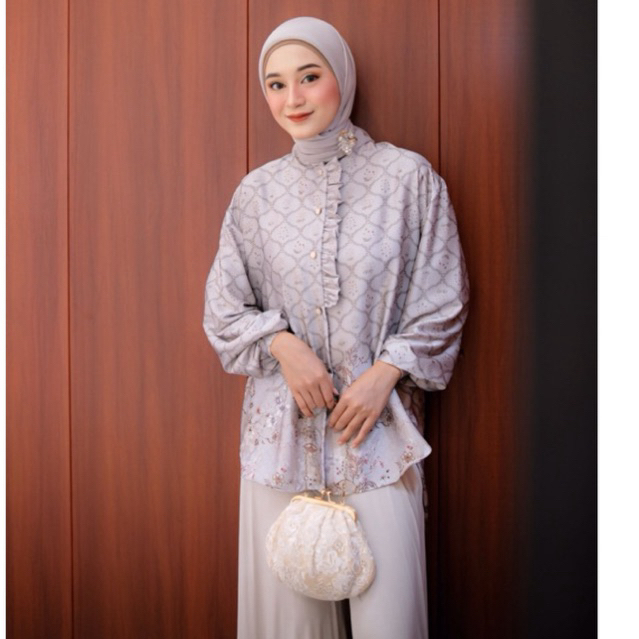 เสื้อ Vier CFA2526 | ความงามสุดคลาสสิค | CORDY pre-raya collection 2025