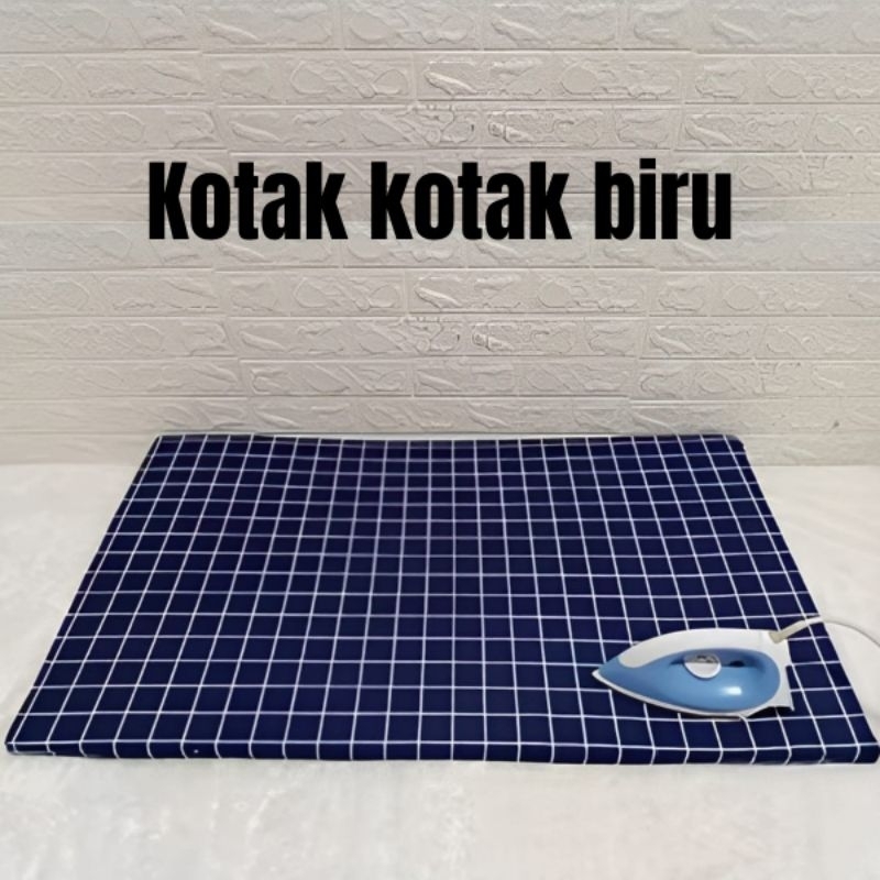 แผ่นรองรีดผ้ากันความร้อน แผ่นรองรีด พรม dashwall ผ้าโพลีไมโคร ขนาด 50x90 ซม
