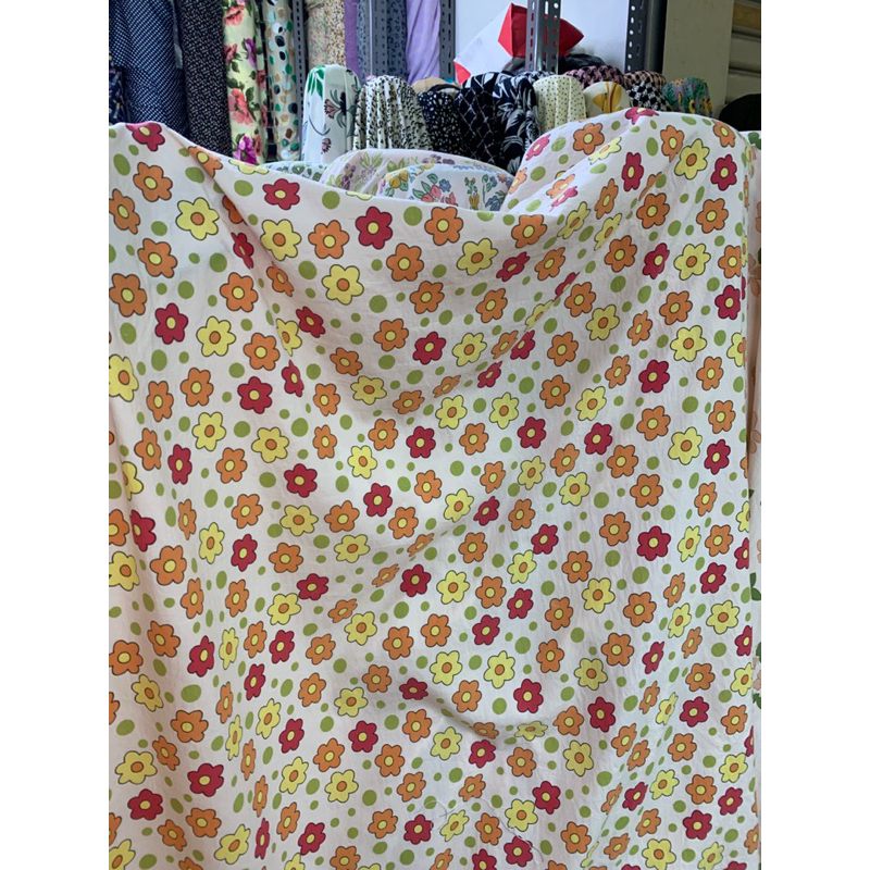 KATUN ผ้าคอตตอนลายดอกไม้ || ผ้าการ์เม้นท์คอตตอนพรีเมี่ยม || Lq ราคา 0.5 mtr
