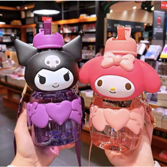 SANRIO [ISTY] [ฟรีกล่อง + สติ๊กเกอร์] GEMOY 3D 850ML DRINKING BOTTLE SANRIONAK KUROMI MELODY CINMONR