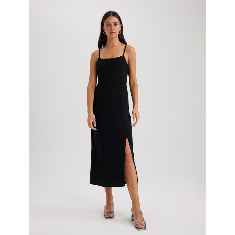 ชุดเดรสผู้หญิง Bodycon Midi Slit สีดํา LC Waikiki