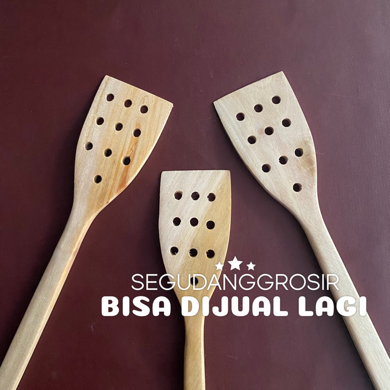 WOODEN SPATULA WITH HOLES/ WOODEN SpaTULA WITH HOLES/ WOODEN SPATULA WITH HOLES 3000