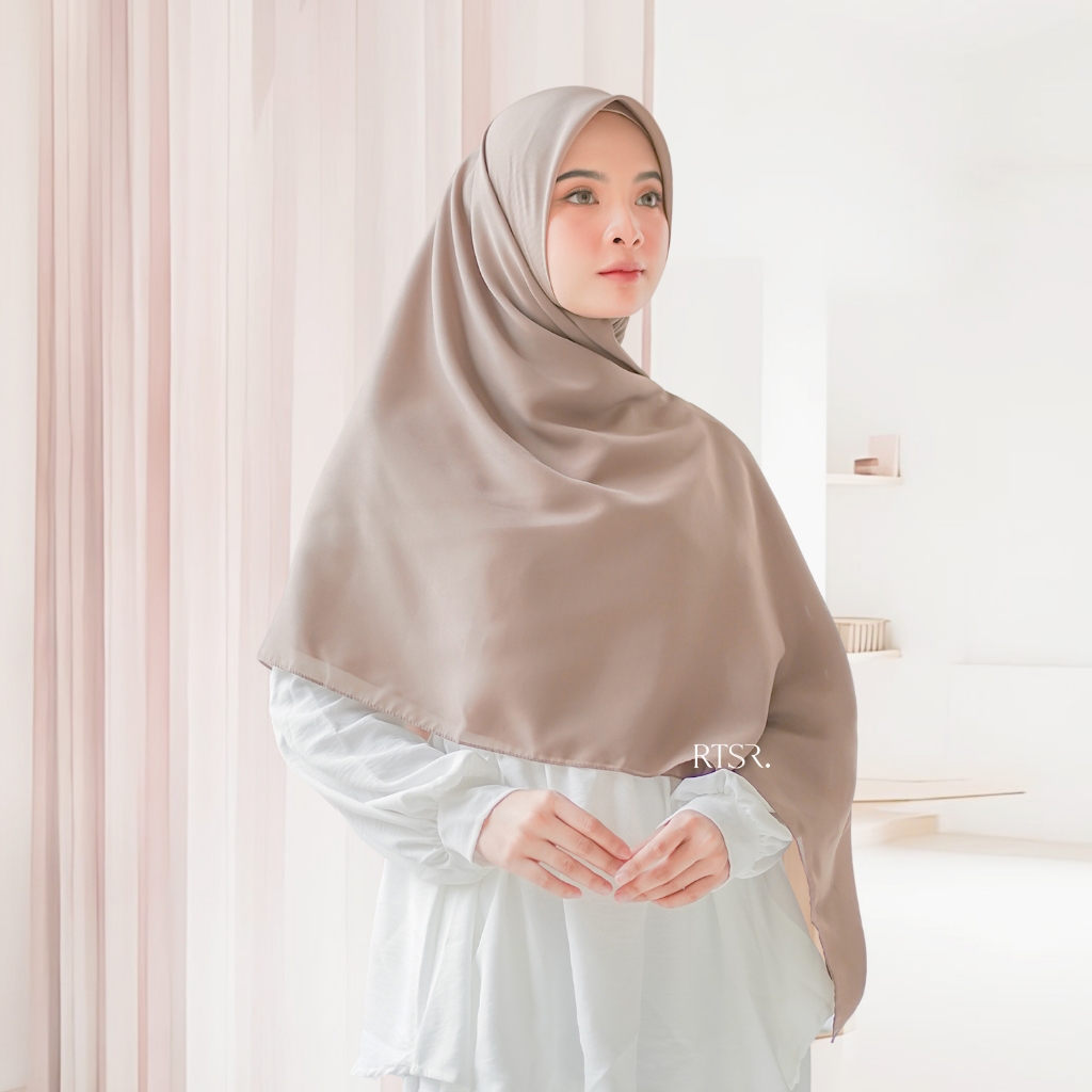 RTSR Qadira & Hilya Syarcui ผ้าคลุมศีรษะทรงสี่เหลี่ยมจัมโบ้ระดับพรีเมียมขั้นพื้นฐาน