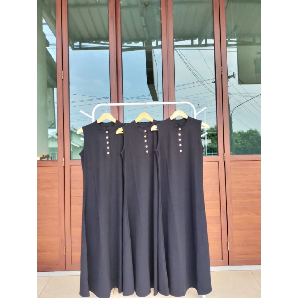 ชุดเดรสผ้าถักระดับพรีเมียม Bellin