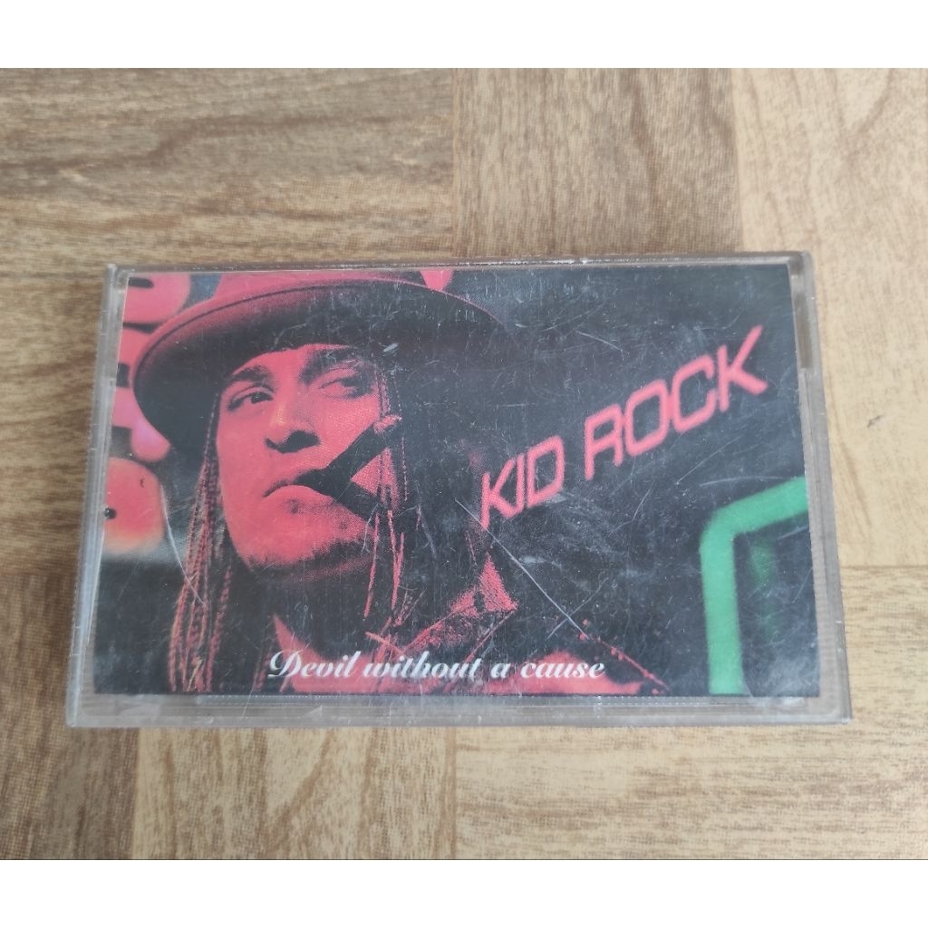 KID ROCK เทปคาสเซ็ท " ปีศาจไร้สาเหตุ"
