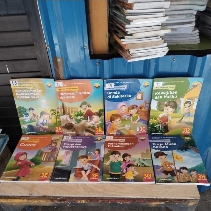 หนังสือเรียน Thematic แบบบูรณาการสําหรับชั้นประถมศึกษาปีที่ 3 / 3a, 3b, 3c, 3d, 3e, 3f, 3g, 3h Yusti