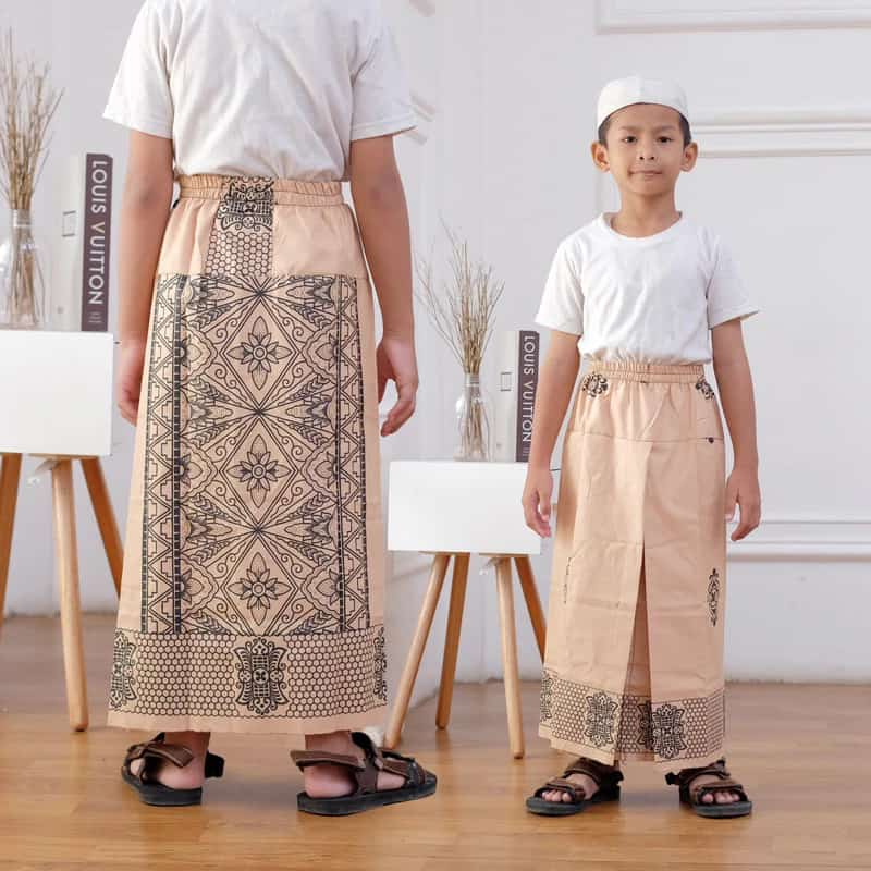 ผ้าซิ่นสําเร็จรูปสําหรับเด็กผู้ชาย พรีเมี่ยม รุ่น เชือกรูด
