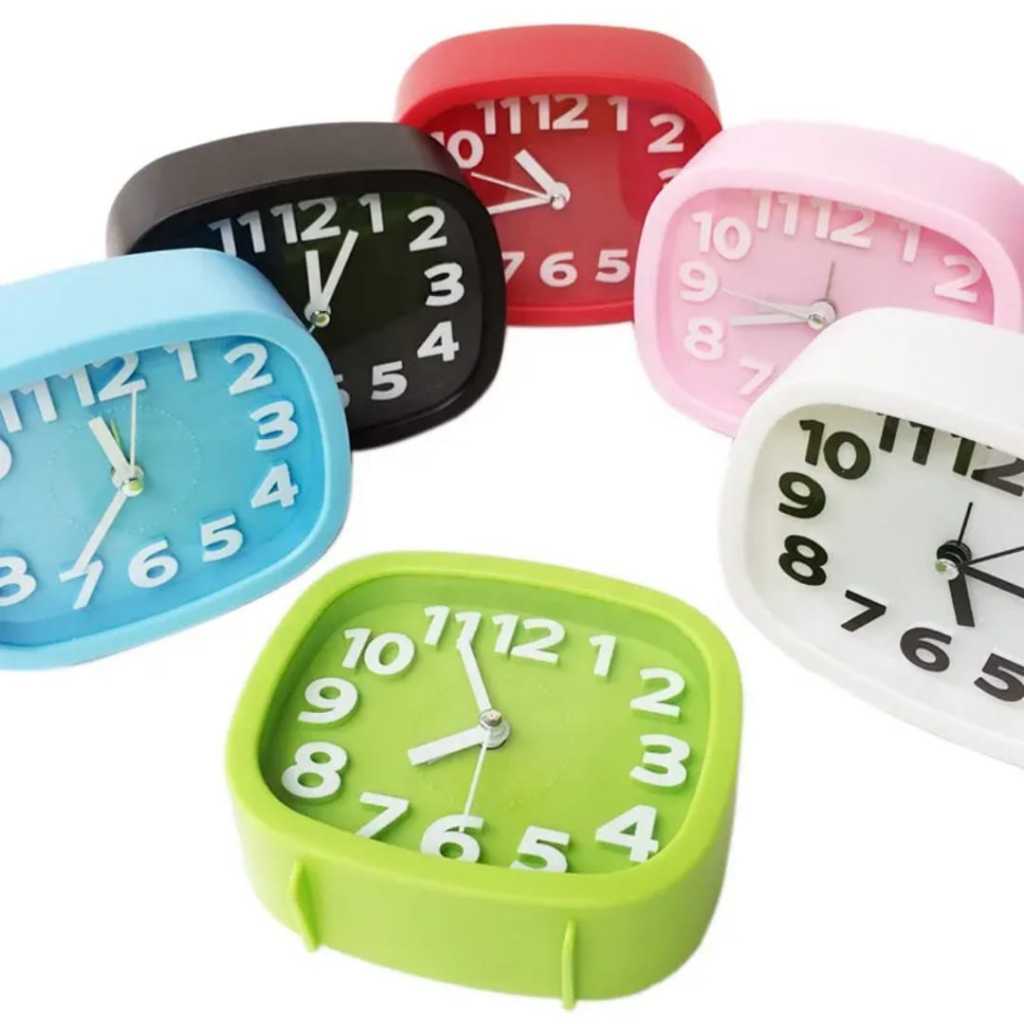 นาฬิกาปลุกพร้อมเสียงมาตรฐานและตัวเลขยกสูง 6652