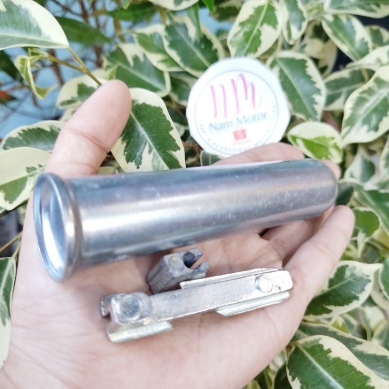 ท่อแก๊สเข้า Honda c70 c 70 custom Honda cb racing ฯลฯ