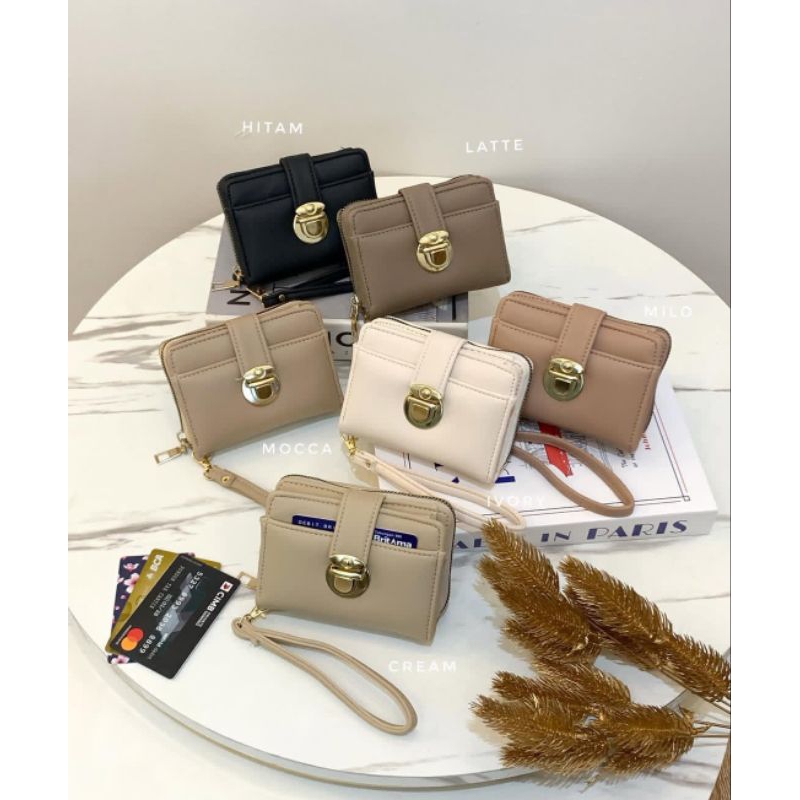 กระเป๋าสตางค์ผู้หญิง Kenzie Premium