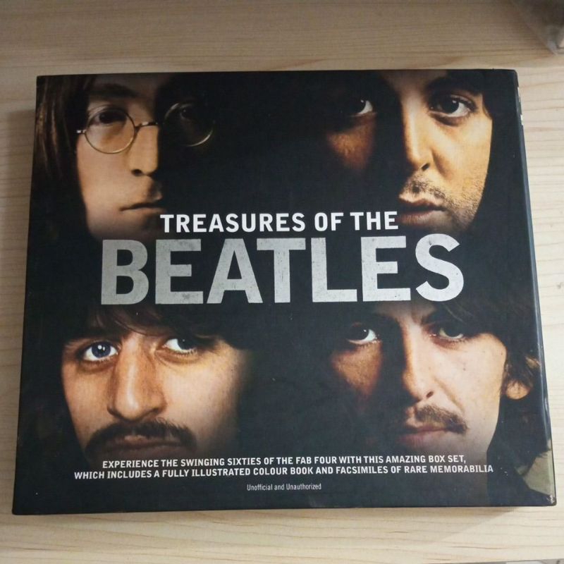 หนังสือ TREASURES OF THE BEATLES โดย TERRY BURROWS