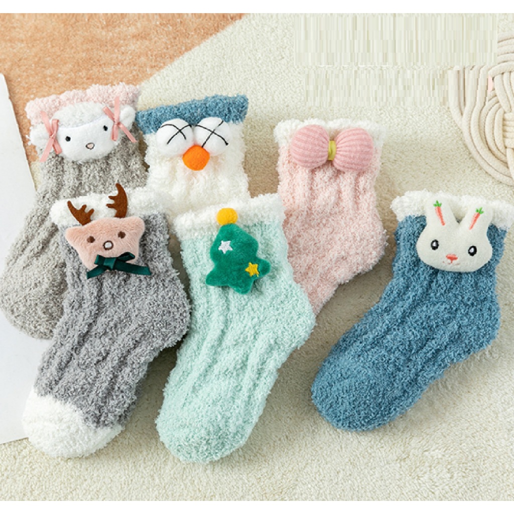 KPN7 ถุงเท้าขนนุ่ม unisex สําหรับเด็กและทารกพร้อมโมติฟต้นคริสต์มาส