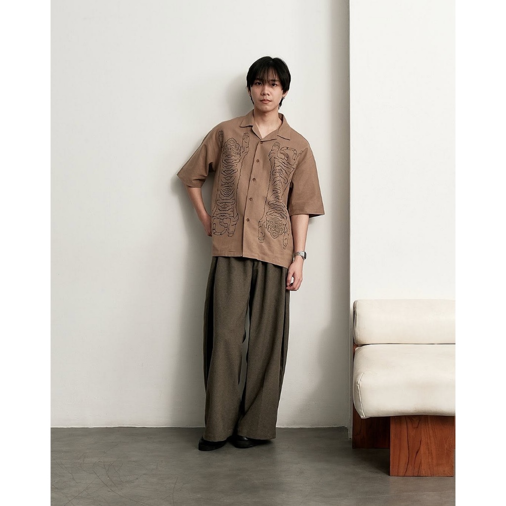 เสื้อ JIRO - TWIN PANTHERA TAUPE
