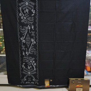 SARUNG ATLAS PREMIUM 725 HITAM POLOS TUMPAL KEMBANG SELVEDGE ATLAS BHS