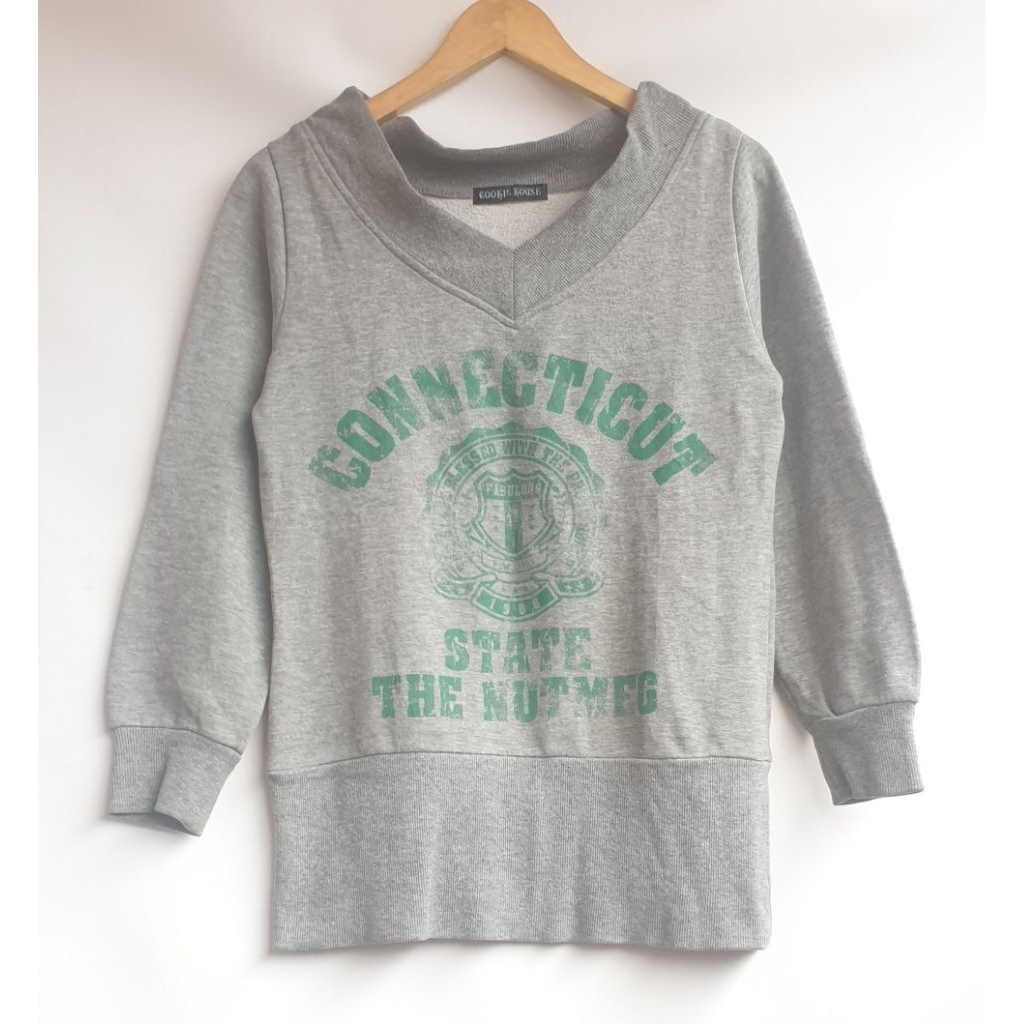 เสื้อสเวตเตอร์คออีกาสีเทา แบรนด์ COOKIE KOUSE Preloved PL Prelove