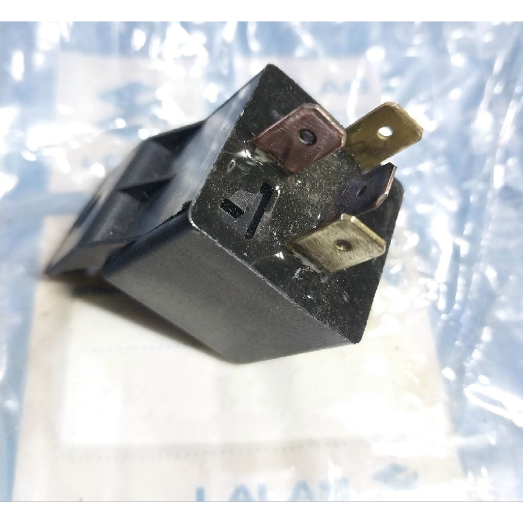 4-LEG RELAY ELECTRICAL IGNITION BAJAJ RE175 RE205 RE FL SPARK PLUG 2 ต้นฉบับ