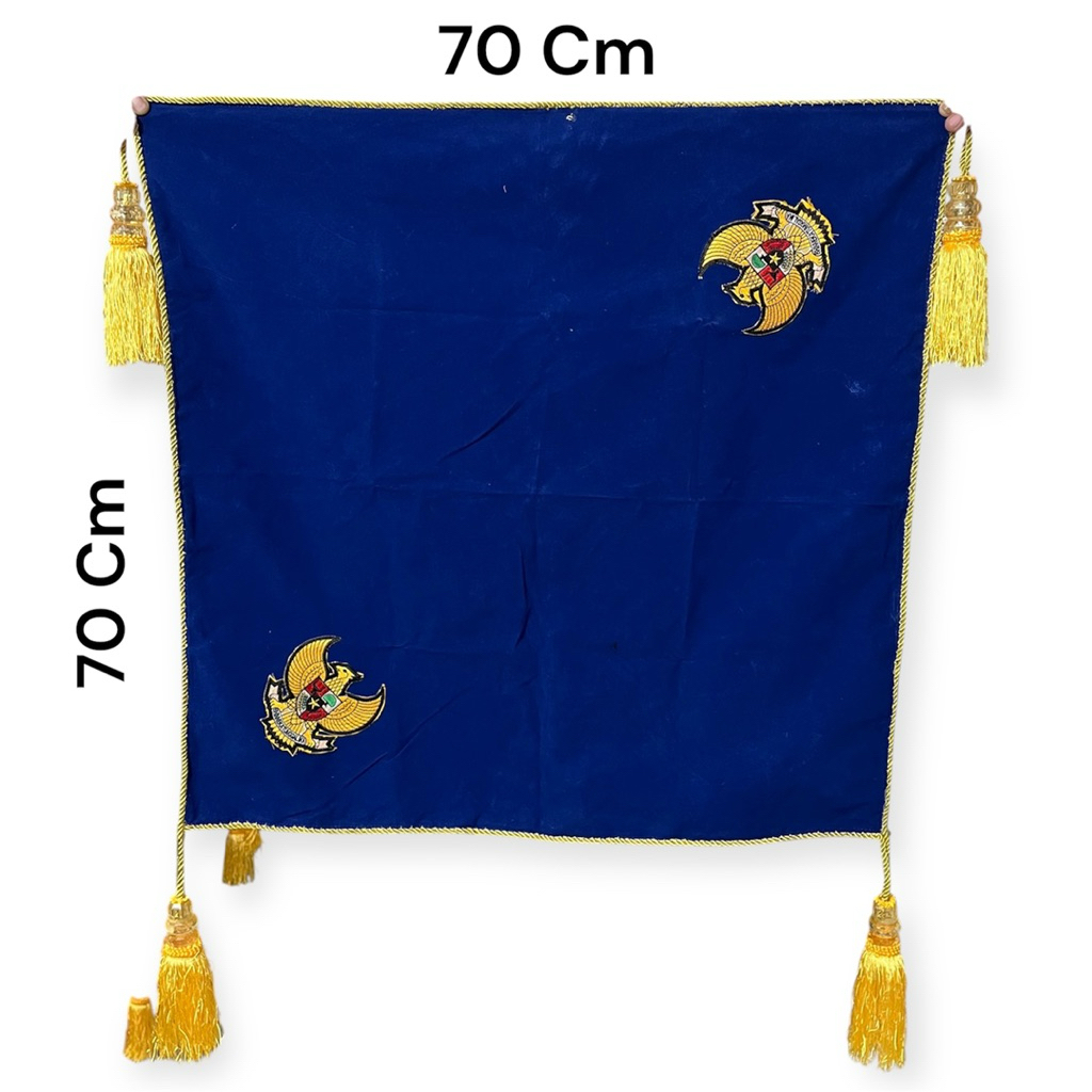 Lancar Jaya Adventing พิธีฐานถาดธง 70x70 ซม.กํามะหยี่หรูหรา Pancasila โลโก้ & จี้ทอง/ฐานถาดวงกลม 70x