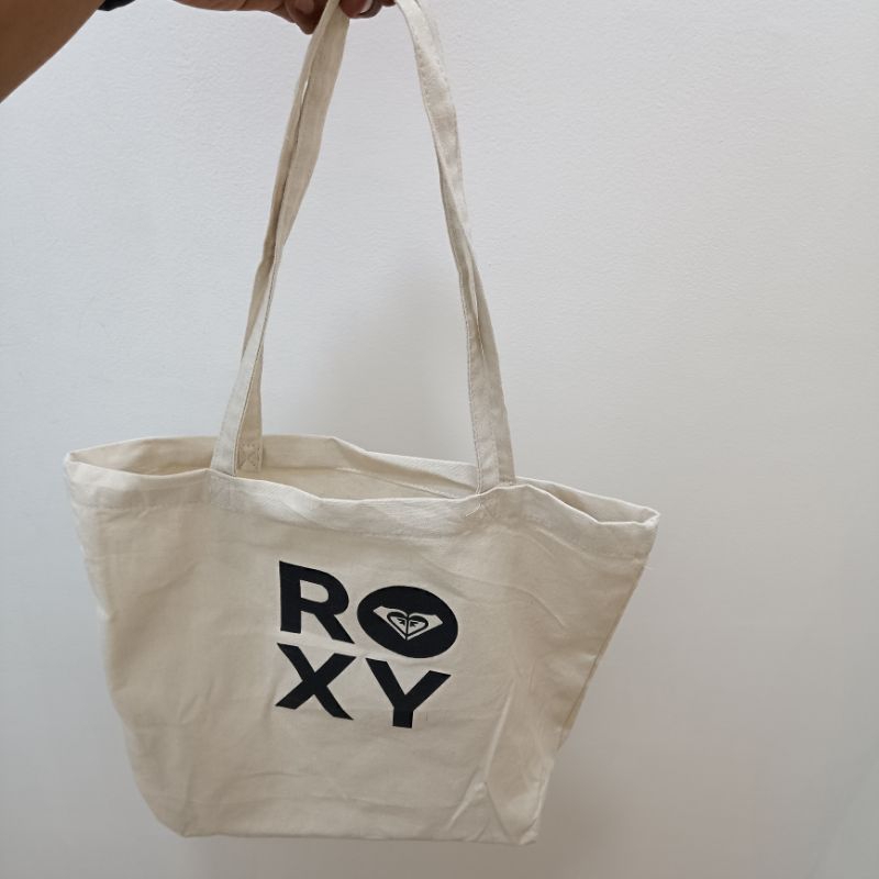กระเป๋า Roxy Tote ดั้งเดิมสีธรรมชาติ