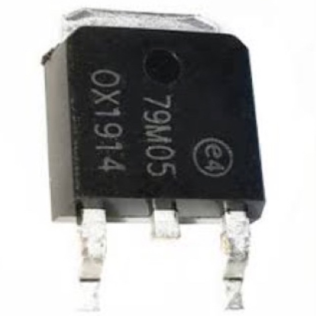 IC REGULATOR SMD TO-252 79M05 79M12 79M15