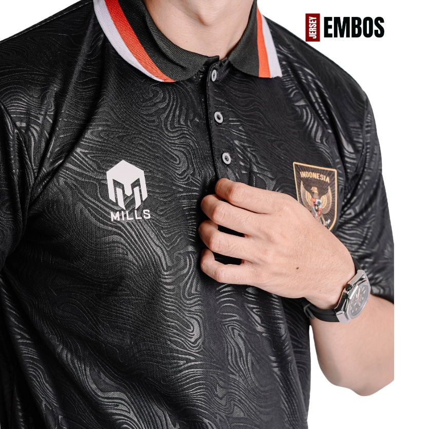Mills สีดําผู้ใหญ่ทีมชาติอินโดนีเซีย Jersey ขนาดใหญ่ Over Size ผู้ชายและผู้หญิง Unisex Third