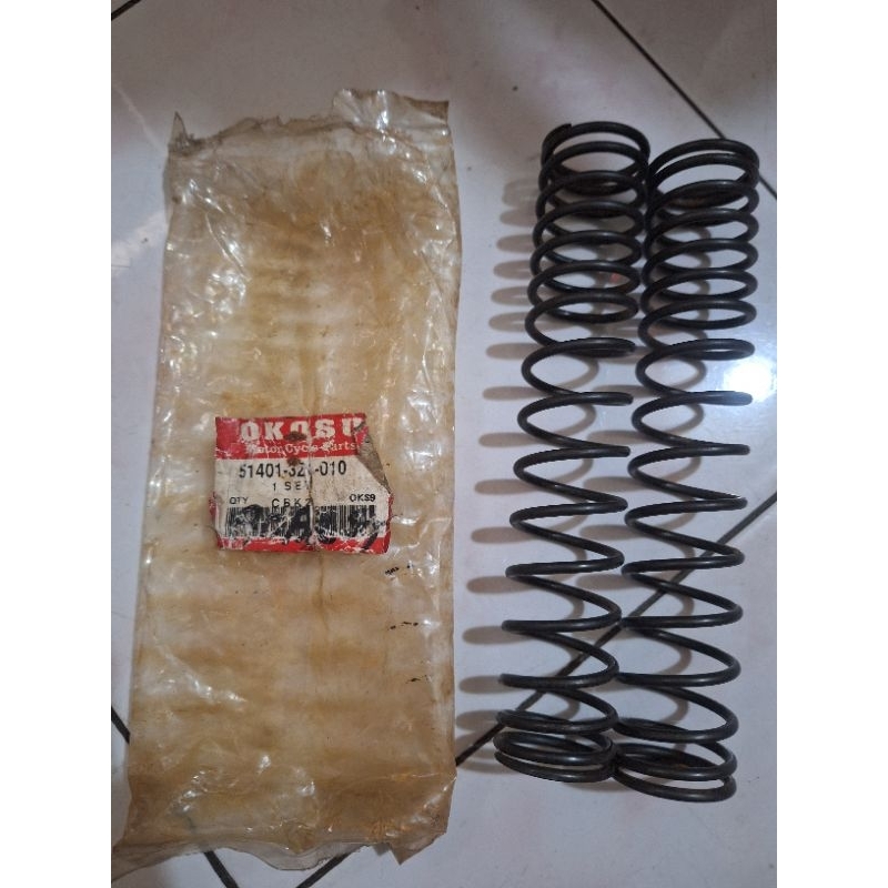 Honda s90 s90z cb100 cb125 สปริงโช๊คหน้า