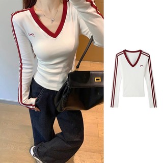 Kaos Rib Lengan Panjang Kerah V Slim Fit Bordir Garis Merah Wanita