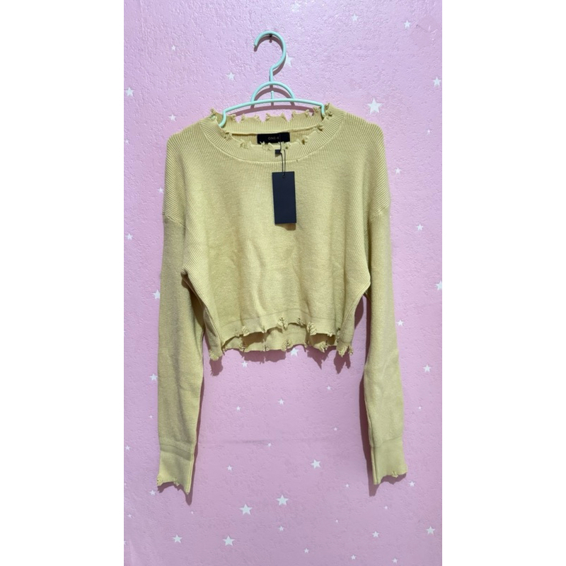 เสื้อครอปผ้าถัก one-k