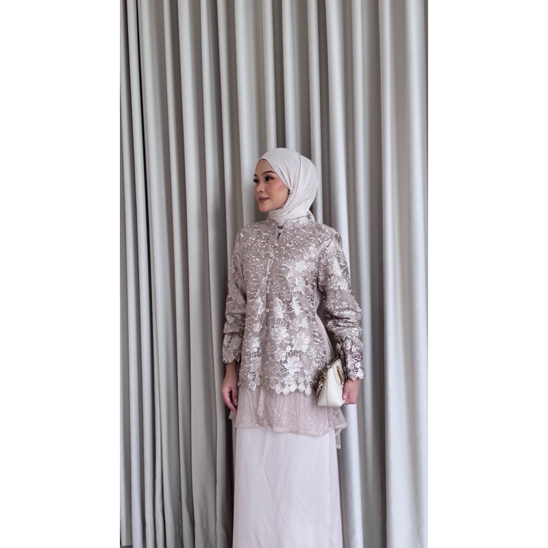 NORA DRESS SILK COMBINATION เคมี PRDAA TILLE BUSUI FRIENDLY