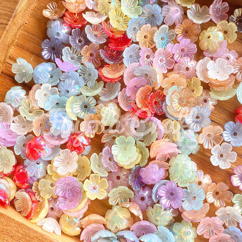 COSMOS FLOWER PETAL BEAD