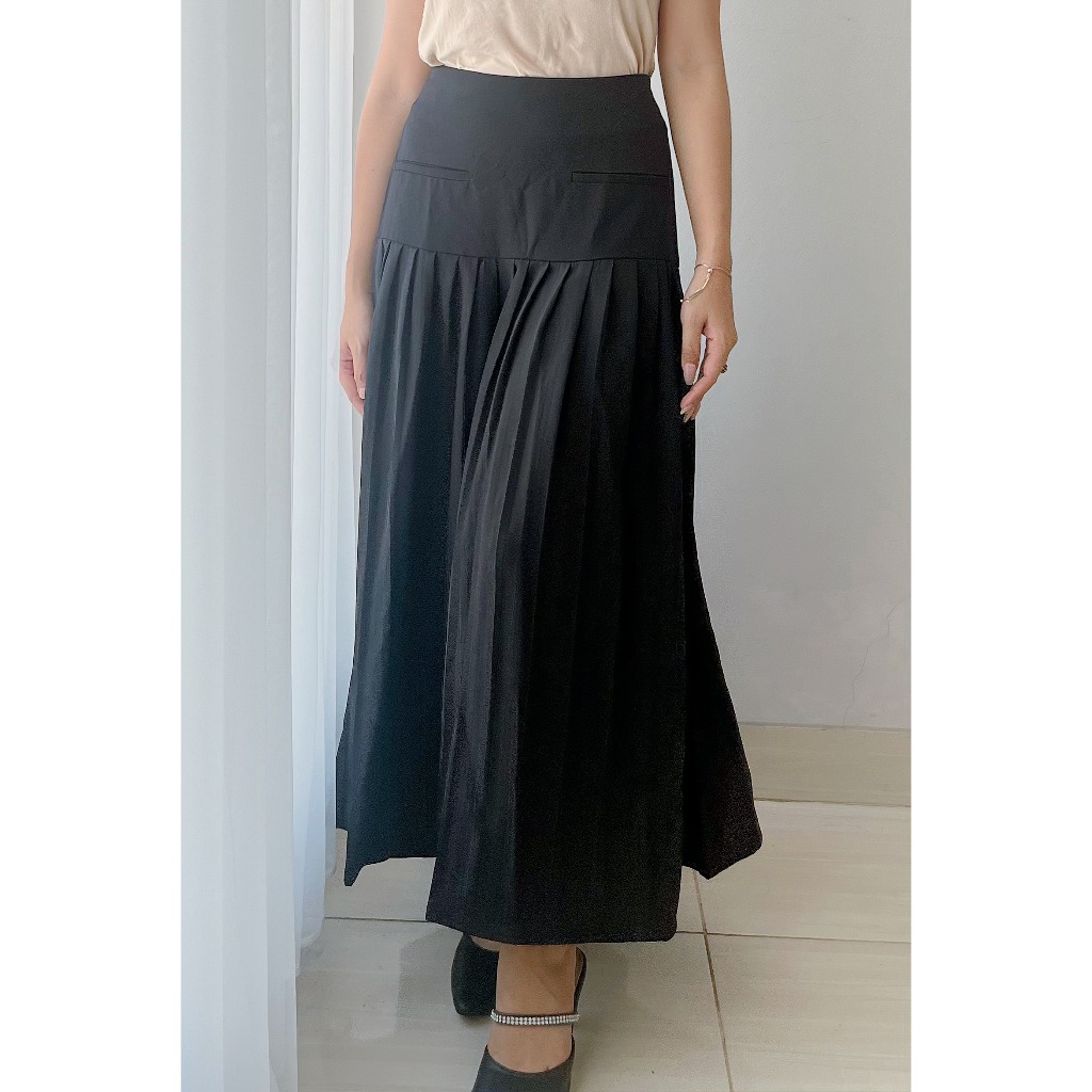 Yvaine - กระโปรงออโรร่า – พลิ้วและชวนฝัน