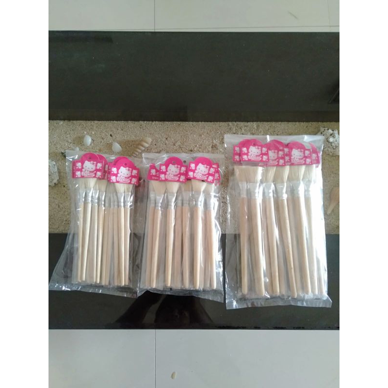 PINEAPPLE FIBER CAKE BRUSH 12 ชิ้น