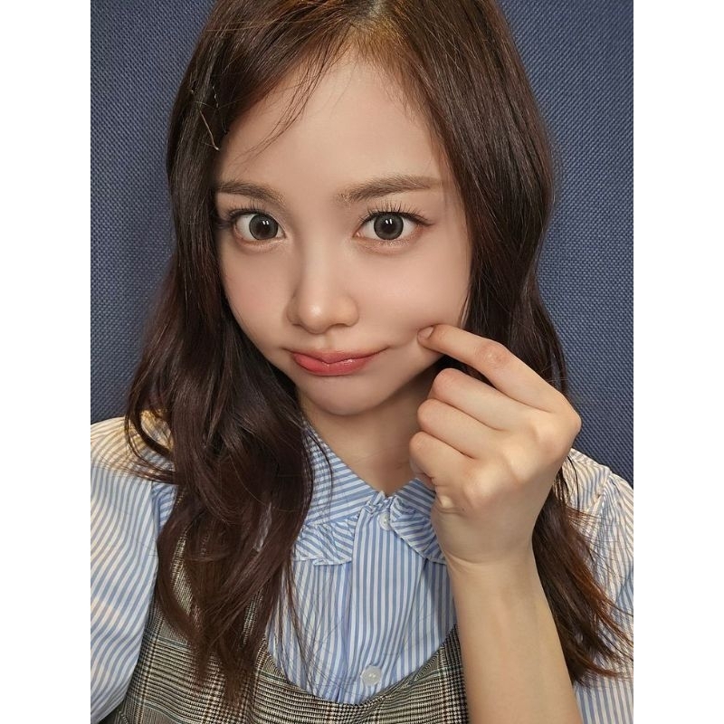 100 ชิ้น PHOTOCARD H2H CARMEN JIWOO CHOOSE MEMBER